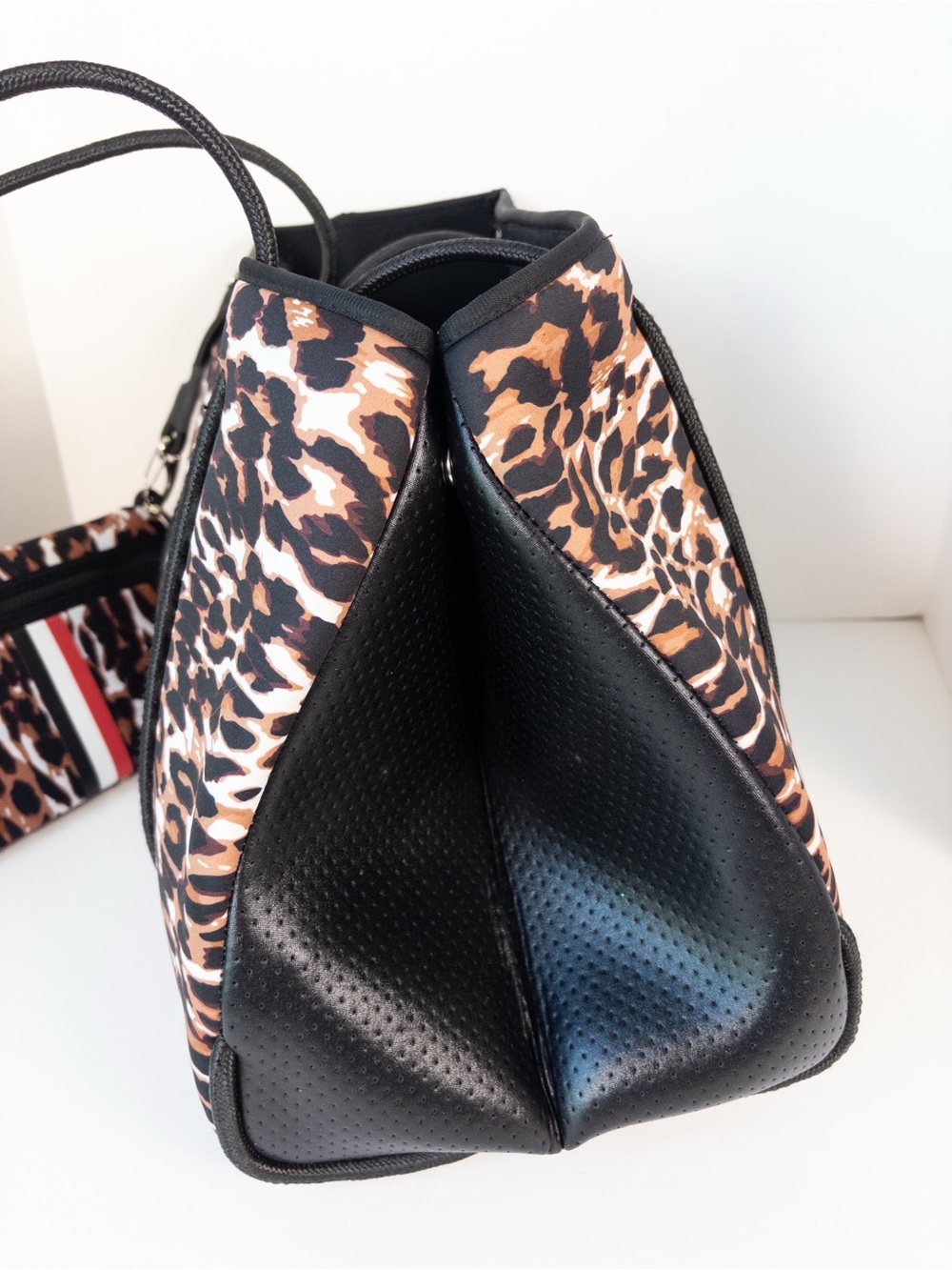 NWT Haute Shore The Willow Tree Greyson Tote Wild Animal Print Red Black - Picture 11 of 11